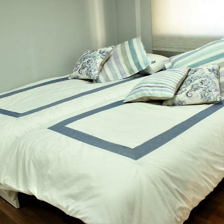Apartamento Lula Apartment ซานติอาโก เด กอมโปสเตลา ภายนอก รูปภาพ