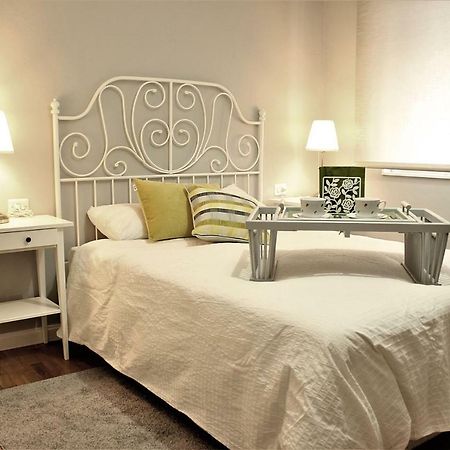 Apartamento Lula Apartment ซานติอาโก เด กอมโปสเตลา ภายนอก รูปภาพ
