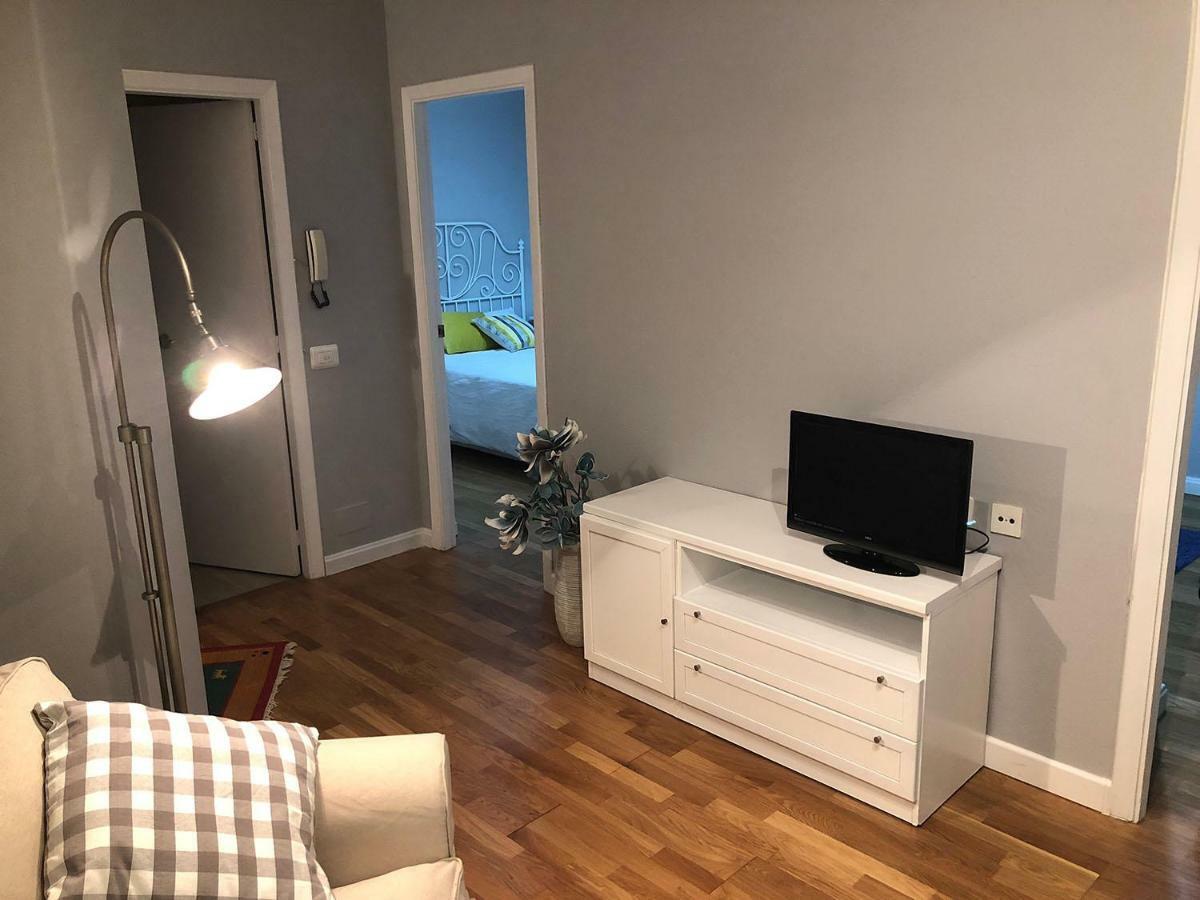 Apartamento Lula Apartment ซานติอาโก เด กอมโปสเตลา ภายนอก รูปภาพ