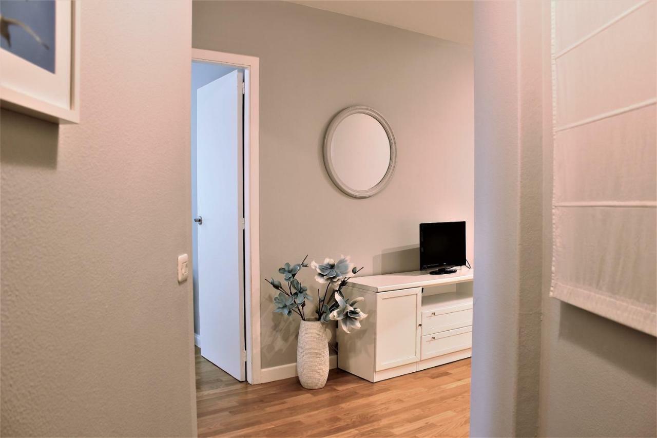 Apartamento Lula Apartment ซานติอาโก เด กอมโปสเตลา ภายนอก รูปภาพ